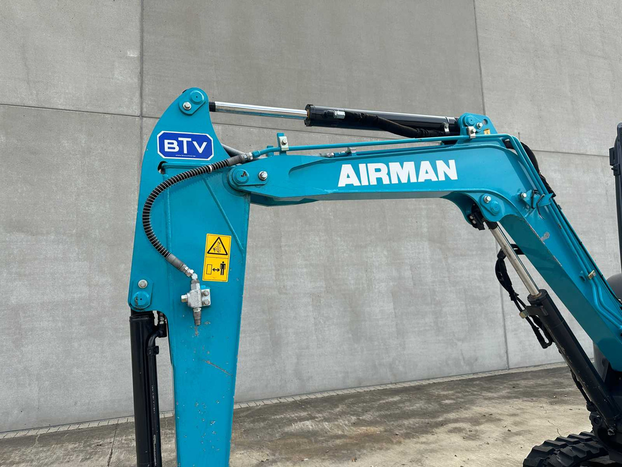 Экскаватор AIRMAN - 2023 - AX33U-7 - MIDI EXCAVATOR: фото 9