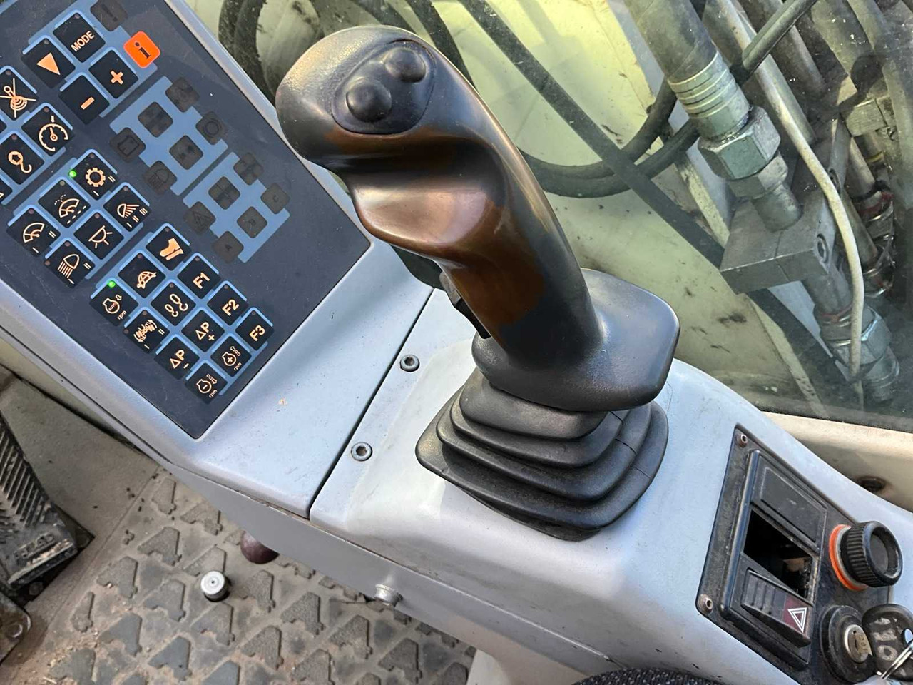 Колёсный экскаватор Atlas 1305M: фото 32