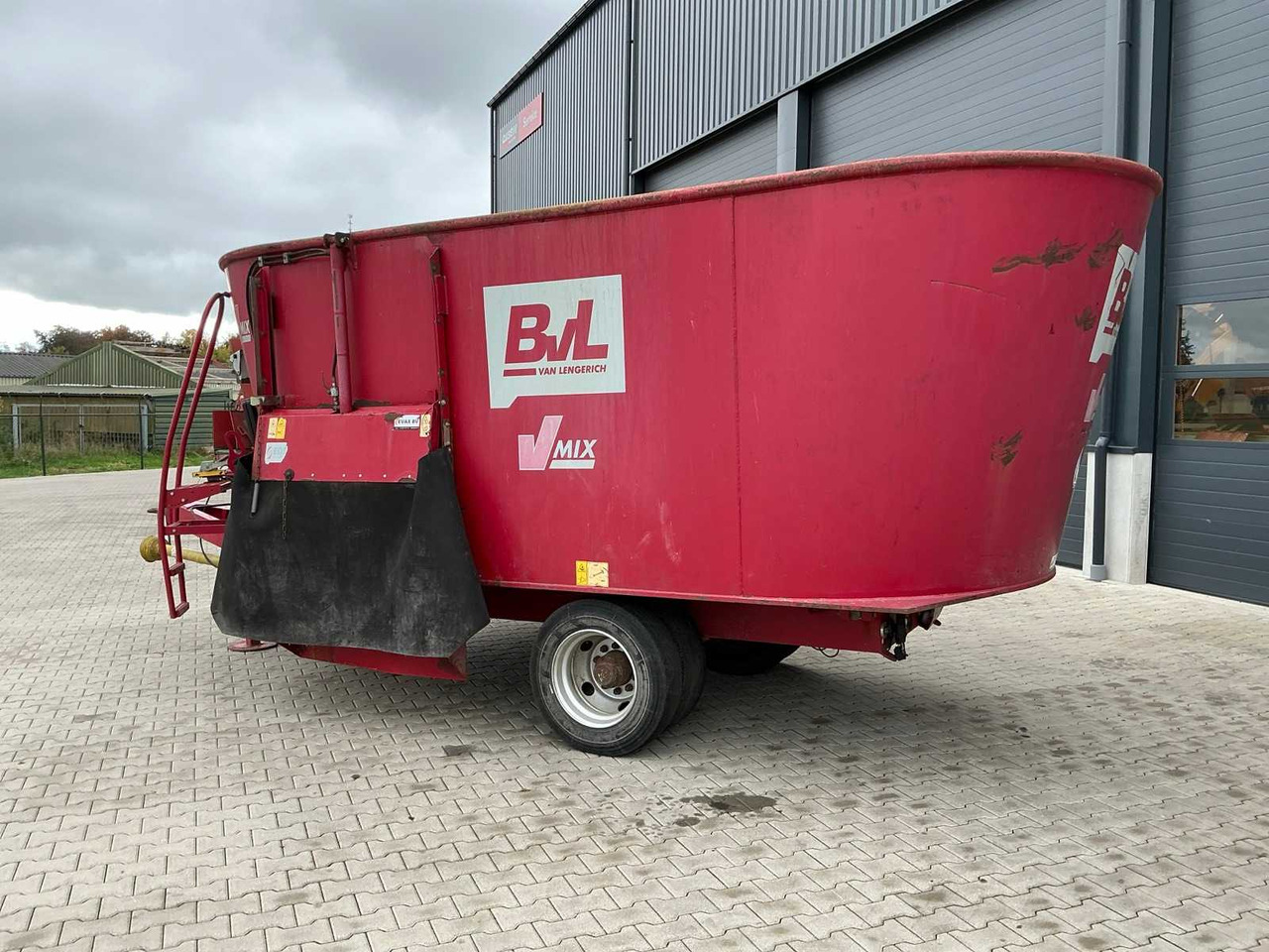 BVL V-MIX 17N2S - Кормораздатчик: фото 3 BVL V-MIX 17N2S - Кормораздатчик: фото 3