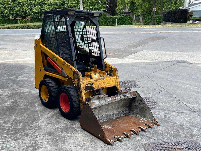 Bobcat S70 - Мини-погрузчик с бортовым поворотом: фото 5 Bobcat S70 - Мини-погрузчик с бортовым поворотом: фото 5