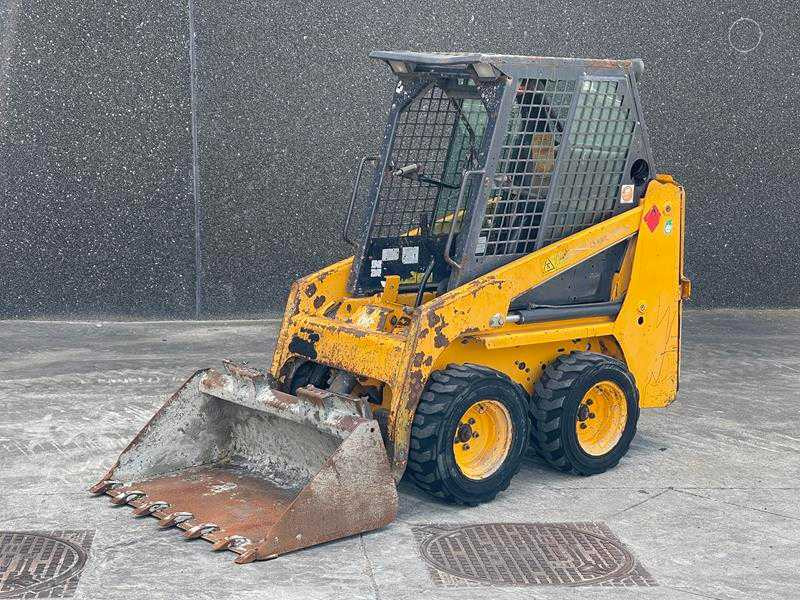 Bobcat S70 - Мини-погрузчик с бортовым поворотом: фото 1 Bobcat S70 - Мини-погрузчик с бортовым поворотом: фото 1