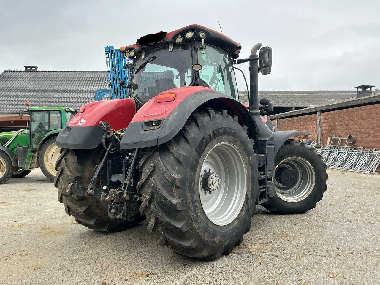 Case IH Optum 300 CVX - Трактор: фото 5 Case IH Optum 300 CVX - Трактор: фото 5