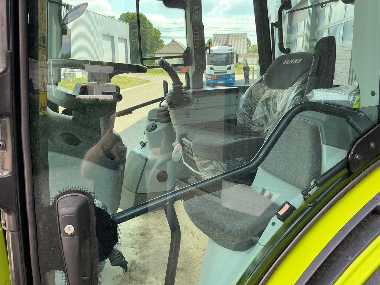 Трактор Claas 420 arion: фото 23