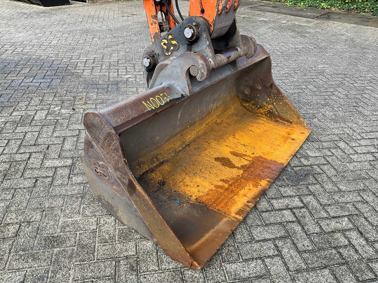 Doosan DX140W-3 - Колёсный экскаватор: фото 5 Doosan DX140W-3 - Колёсный экскаватор: фото 5