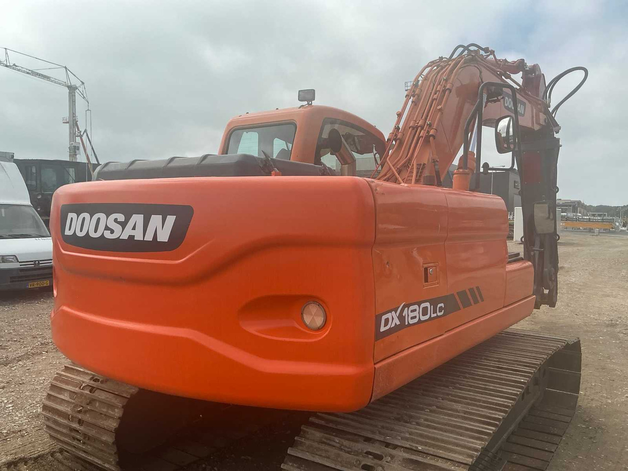 Гусеничный экскаватор Doosan DX180LC: фото 12