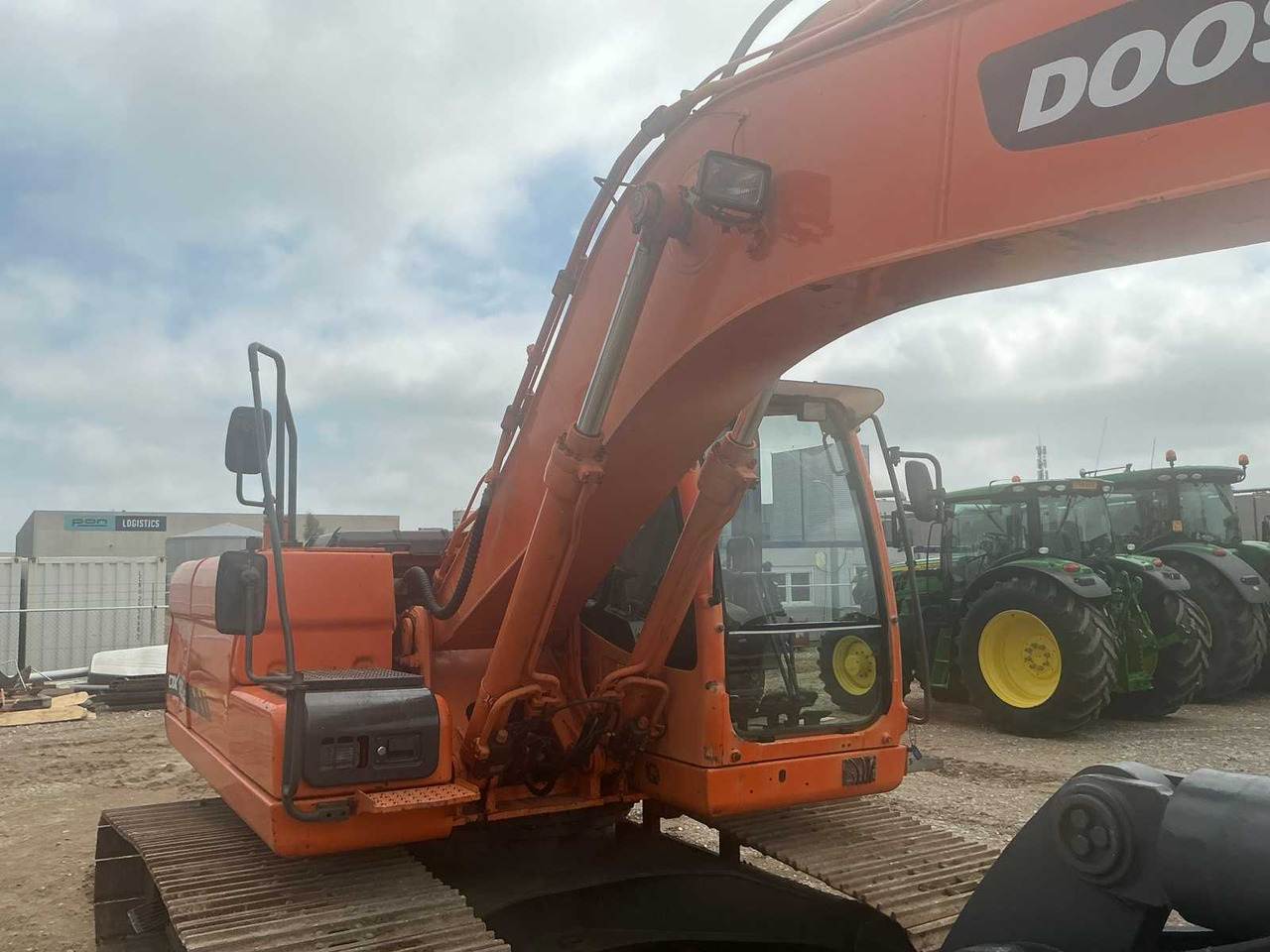 Гусеничный экскаватор Doosan DX180LC: фото 35