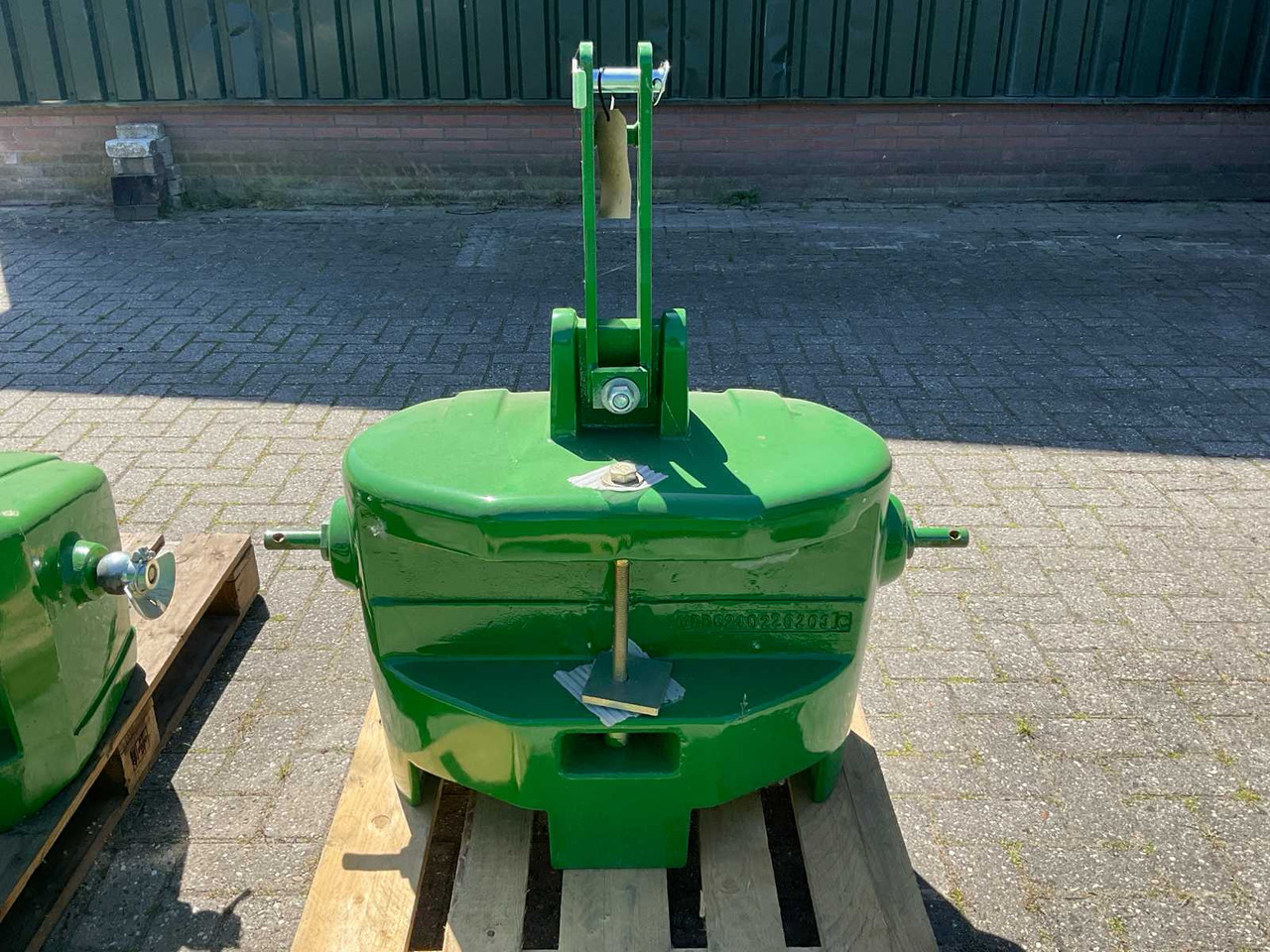 Easymass 900 Kg - Фронтальный погрузчик для трактора: фото 4 Easymass 900 Kg - Фронтальный погрузчик для трактора: фото 4