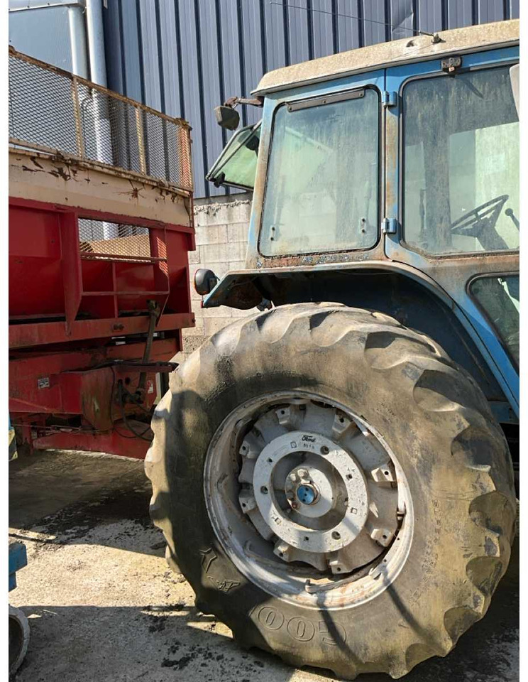 FORD TW10_2RM/4RM - Трактор: фото 3 FORD TW10_2RM/4RM - Трактор: фото 3