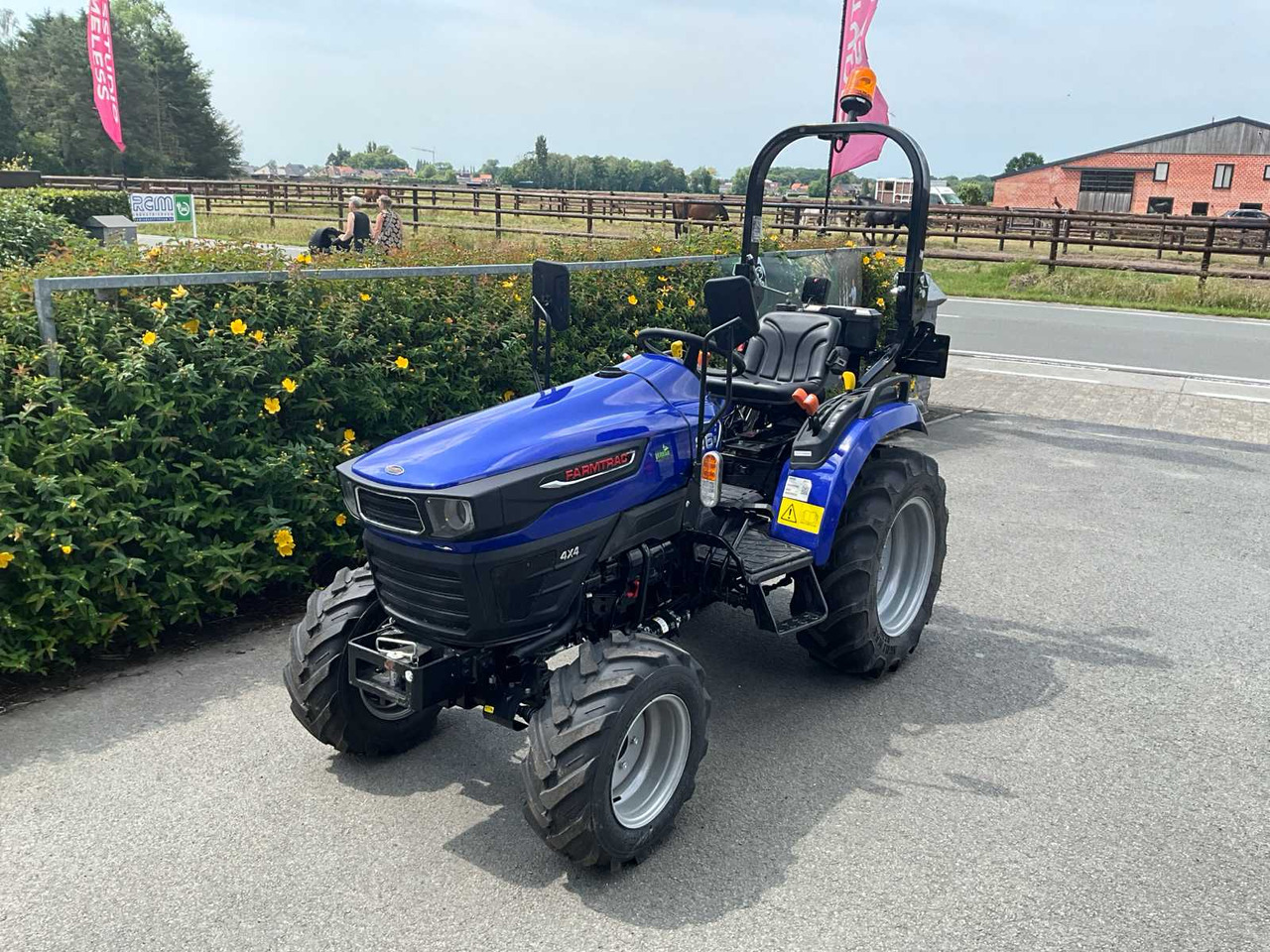 Farmtrac 26H - Минитрактор: фото 1 Farmtrac 26H - Минитрактор: фото 1