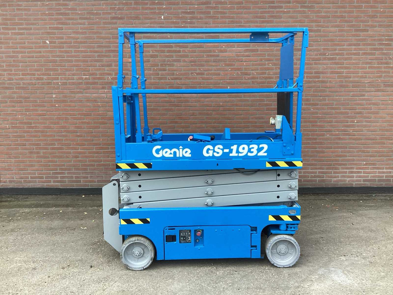 GENIE GS-1932 - Подъёмник: фото 2 GENIE GS-1932 - Подъёмник: фото 2