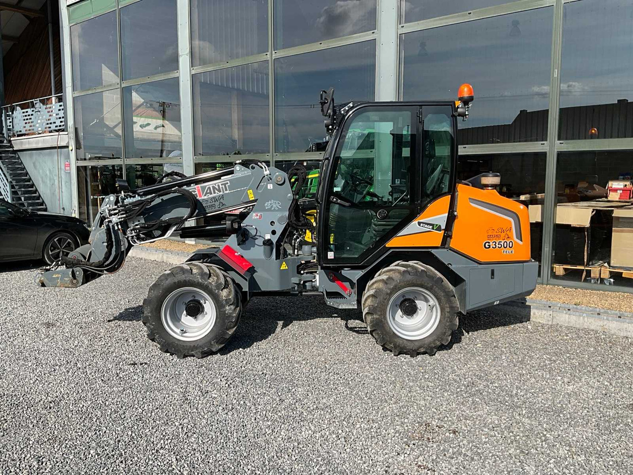 Giant G3500 tele - Бульдозер: фото 3 Giant G3500 tele - Бульдозер: фото 3