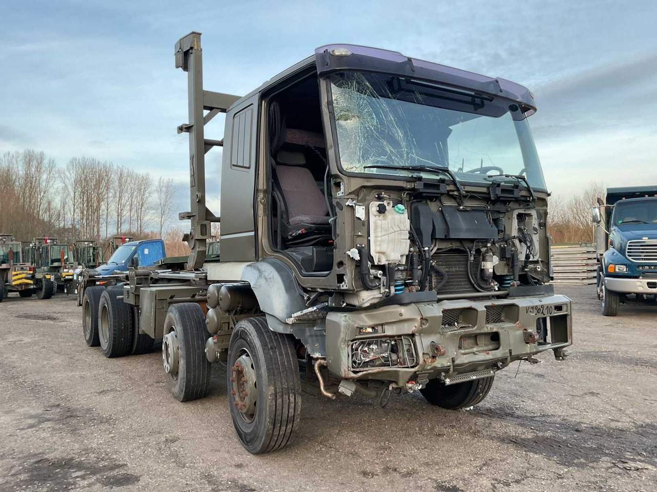 2004 IVECO EUROTRAKKER TRUCK - Грузовик: фото 2 2004 IVECO EUROTRAKKER TRUCK - Грузовик: фото 2