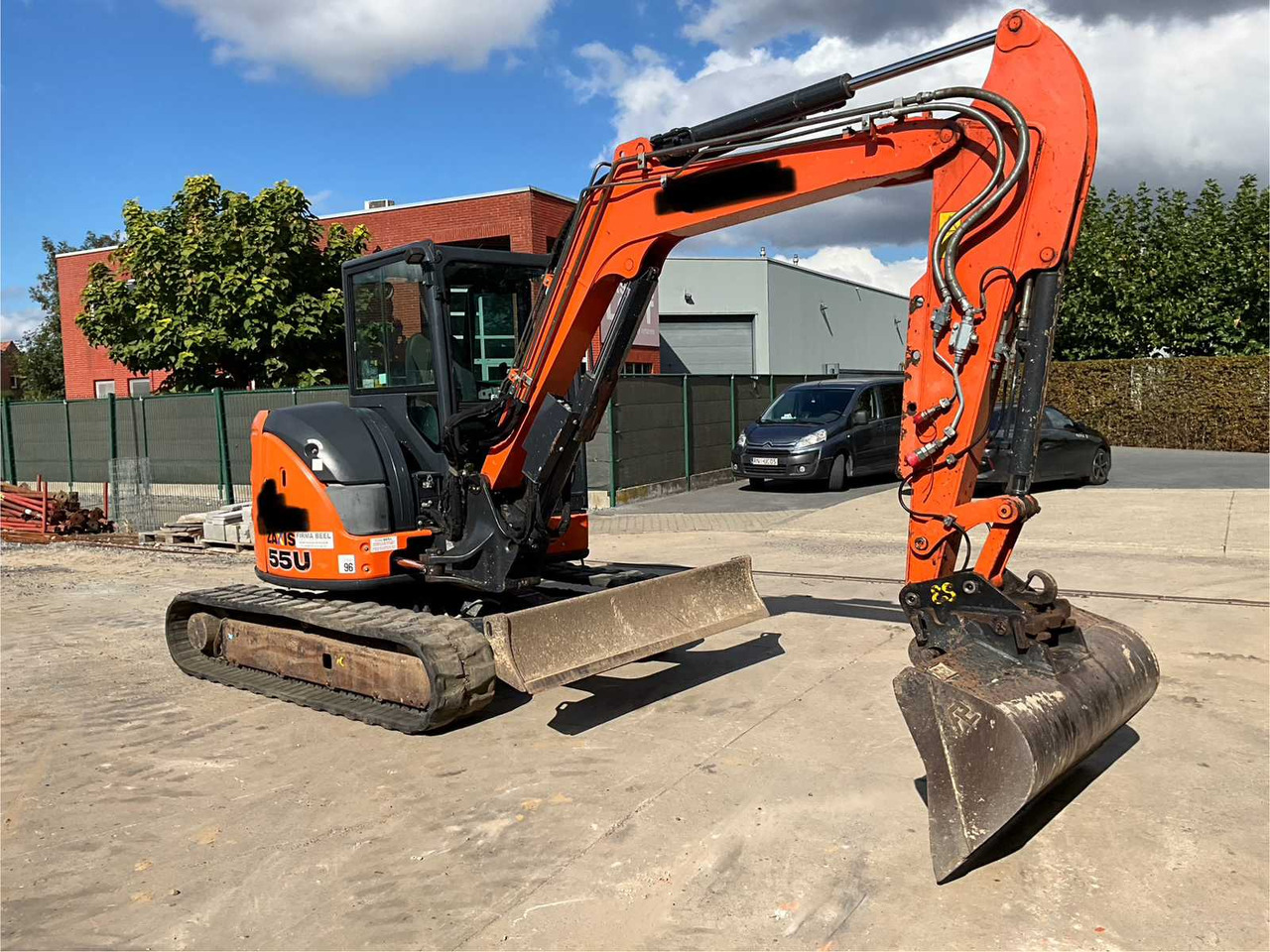 Hitachi ZAXIS ZX55U-5A CLR - Гусеничный экскаватор: фото 1 Hitachi ZAXIS ZX55U-5A CLR - Гусеничный экскаватор: фото 1