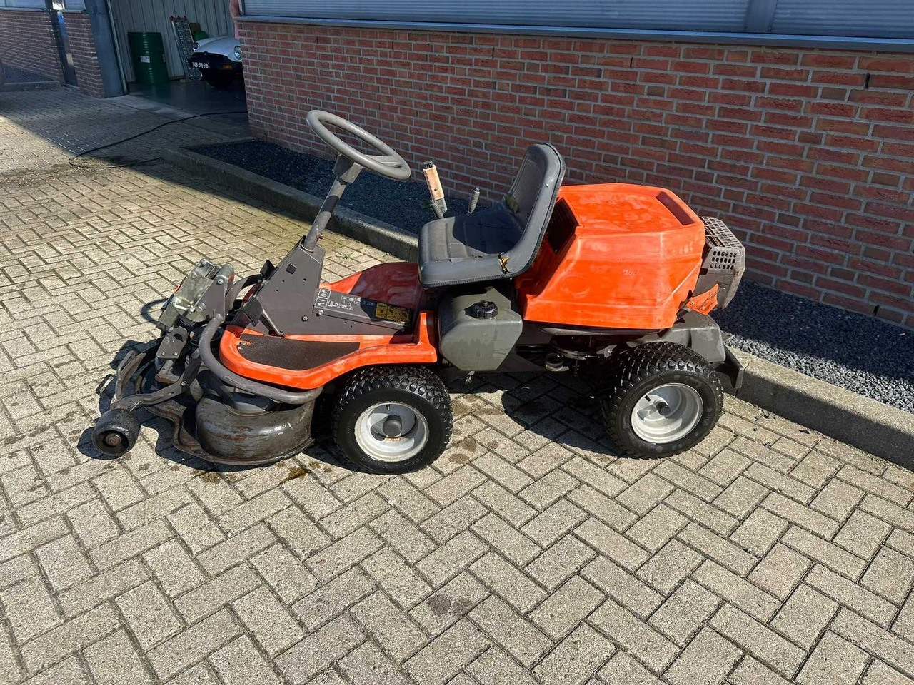 Husqvarna rider 11 - Газонокосилка: фото 5 Husqvarna rider 11 - Газонокосилка: фото 5