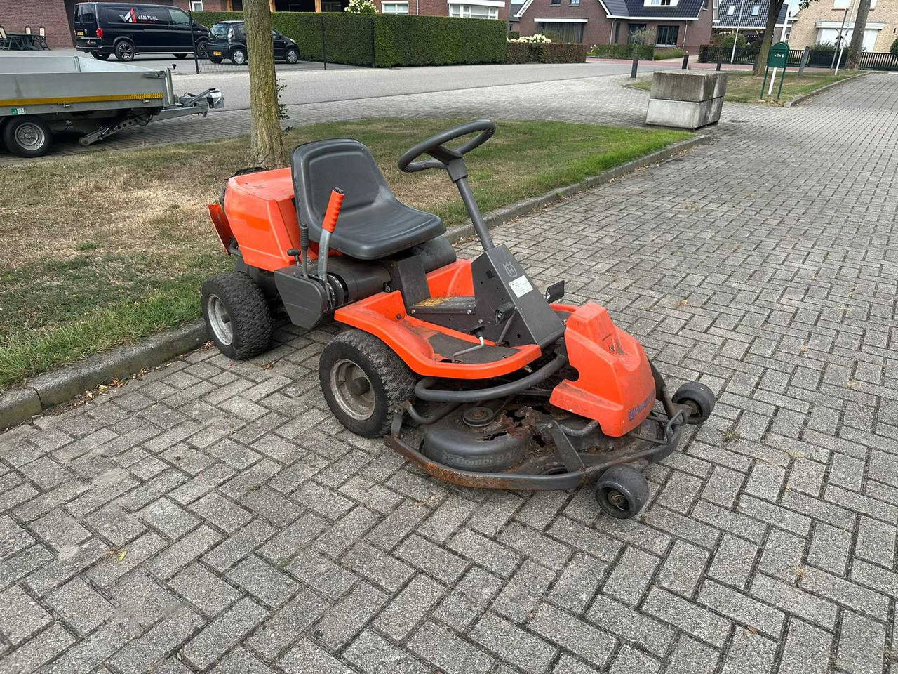 Husqvarna rider - Газонокосилка: фото 4 Husqvarna rider - Газонокосилка: фото 4