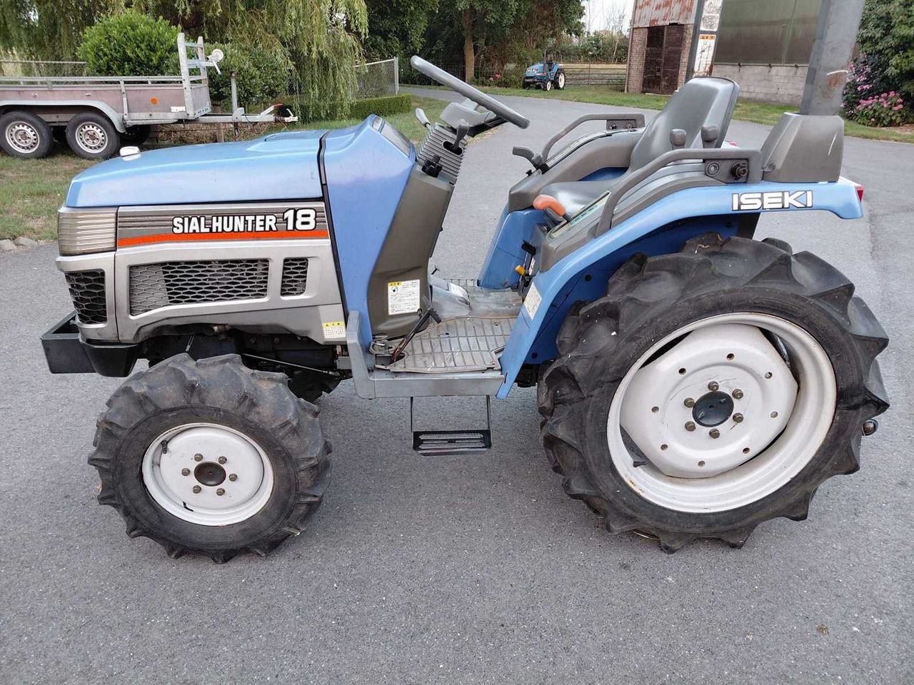 Iseki TH18 - Минитрактор: фото 1 Iseki TH18 - Минитрактор: фото 1
