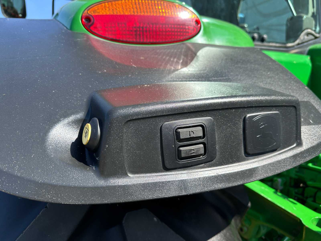 Трактор JOHN DEERE - 2013 - 7230R - ALL-WHEEL DRIVE FARM TRACTOR: фото 19 Трактор JOHN DEERE - 2013 - 7230R - ALL-WHEEL DRIVE FARM TRACTOR: фото 19