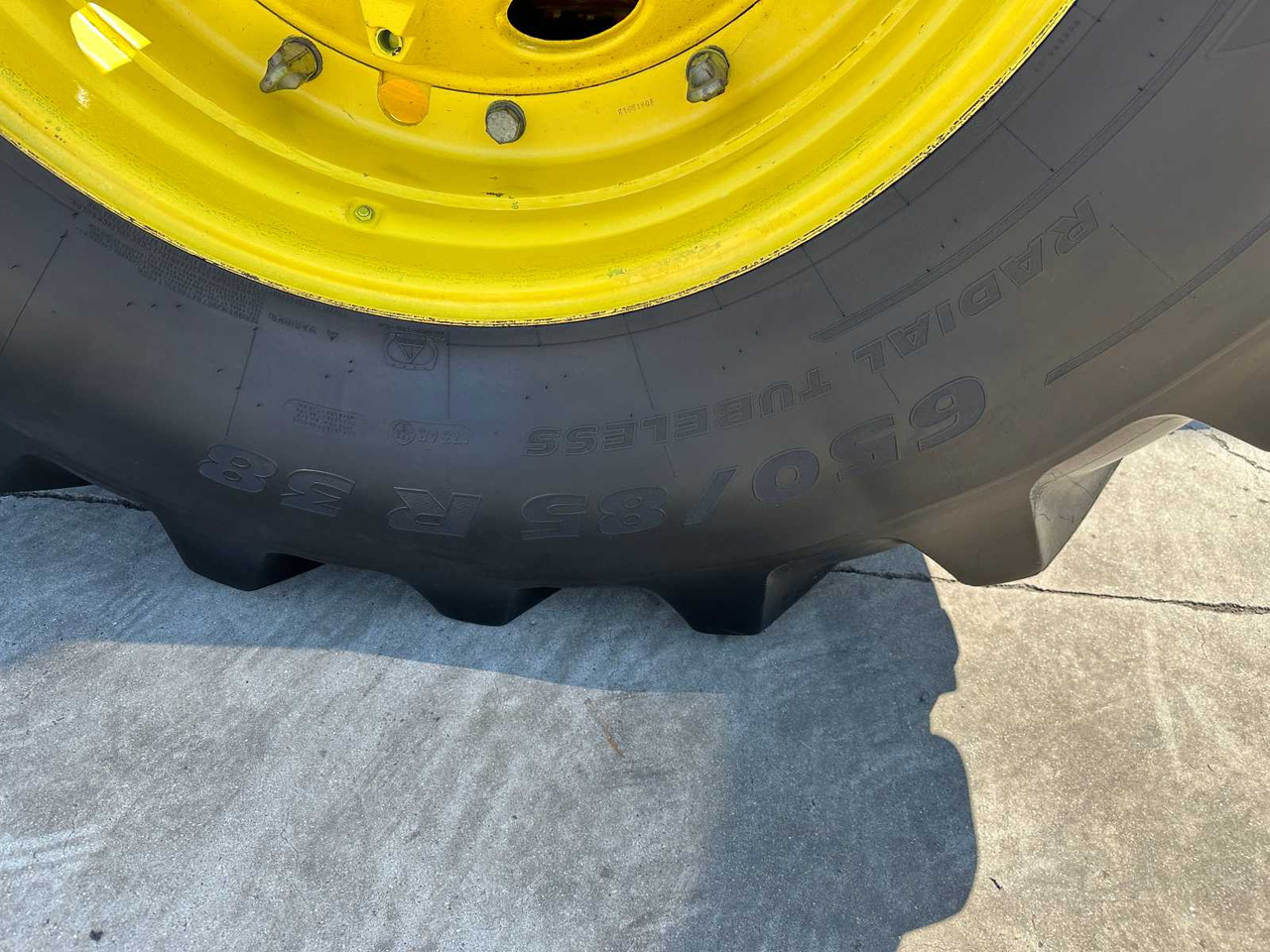 Трактор JOHN DEERE - 2013 - 7230R - ALL-WHEEL DRIVE FARM TRACTOR: фото 17 Трактор JOHN DEERE - 2013 - 7230R - ALL-WHEEL DRIVE FARM TRACTOR: фото 17