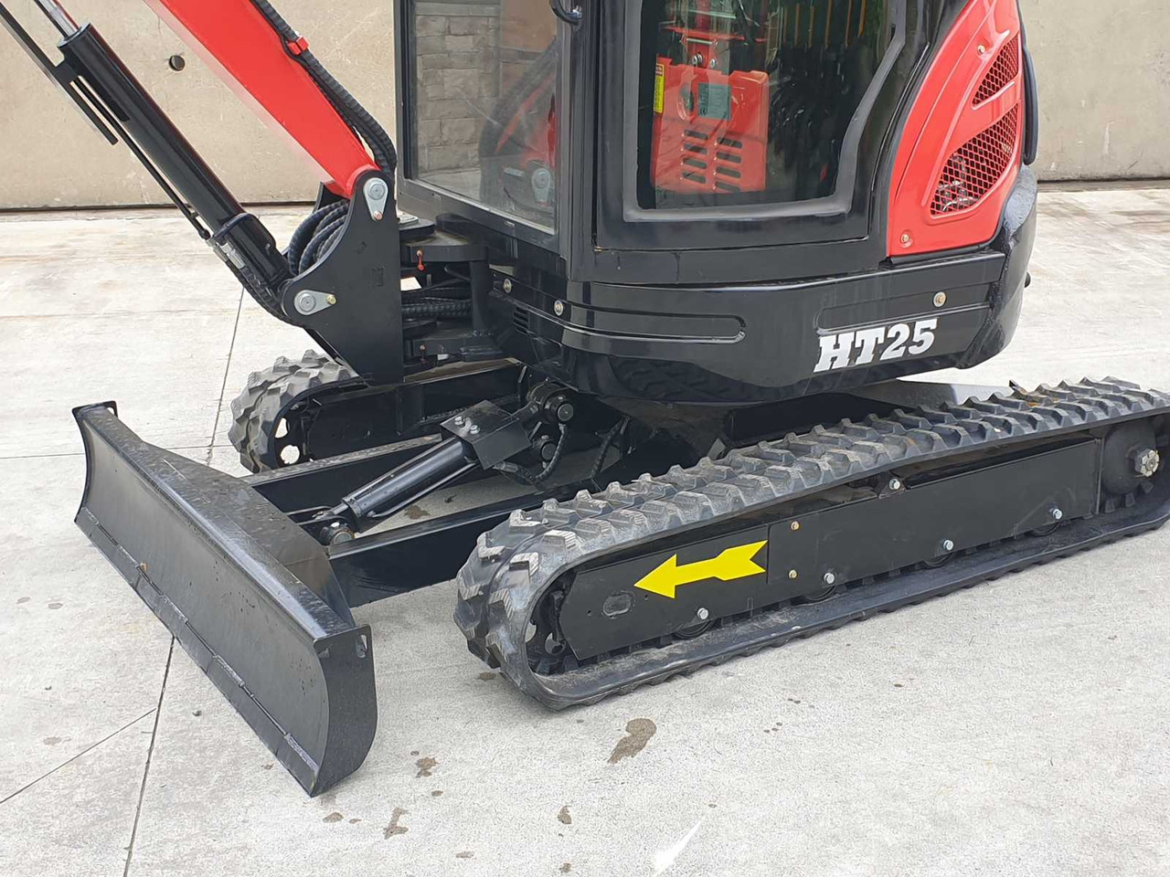 JPC HT25 MINI EXCAVATOR - Мини-экскаватор: фото 4 JPC HT25 MINI EXCAVATOR - Мини-экскаватор: фото 4