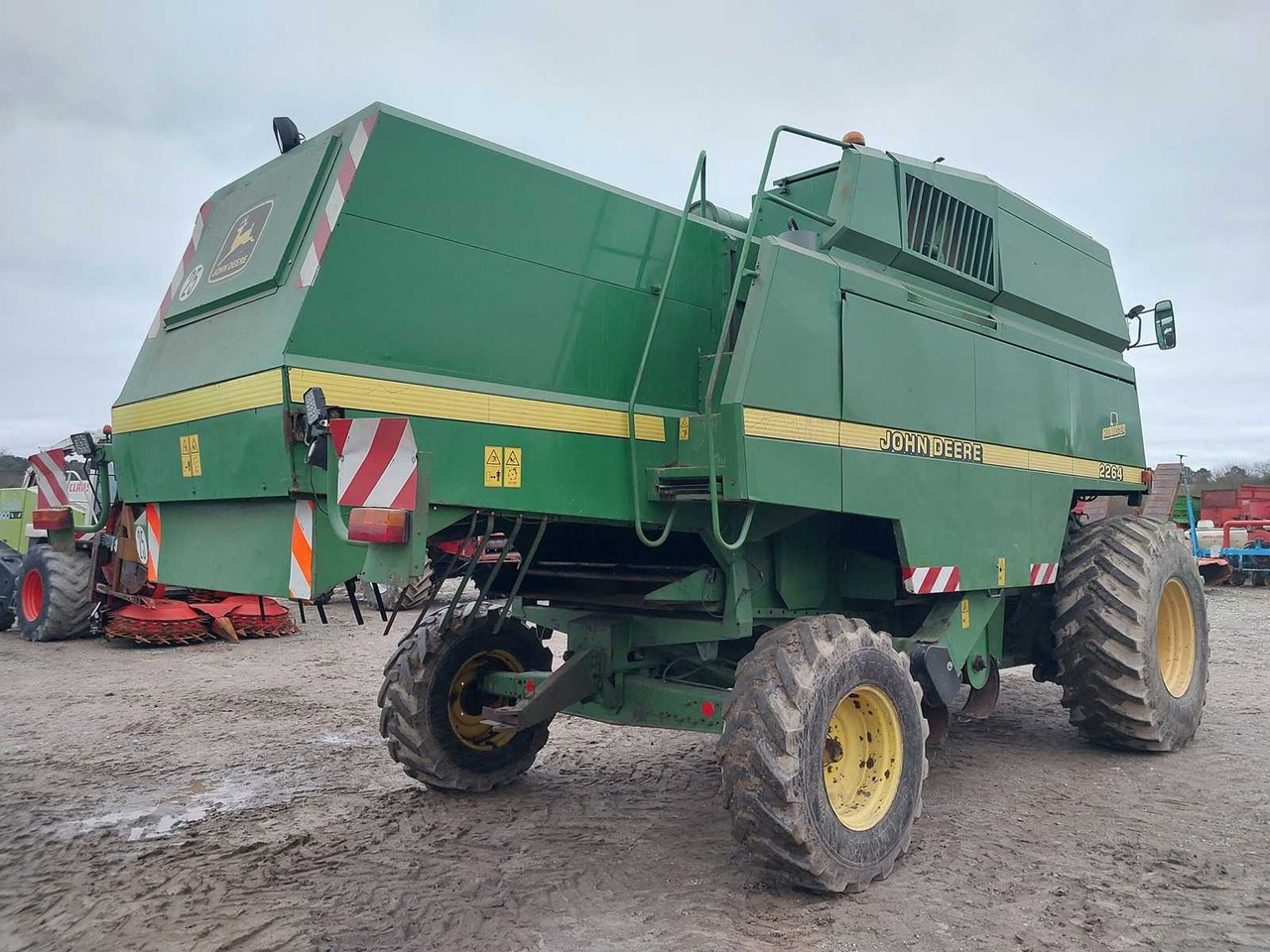 John Deere 2264 Hillmaster - Зерноуборочный комбайн: фото 5 John Deere 2264 Hillmaster - Зерноуборочный комбайн: фото 5