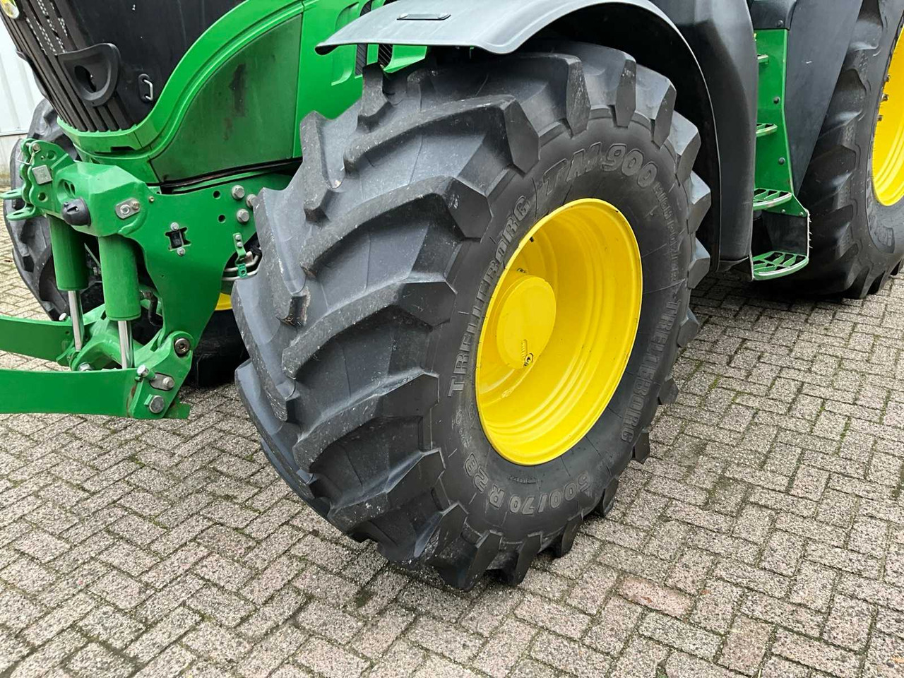 John Deere 6210R - Трактор: фото 5 John Deere 6210R - Трактор: фото 5