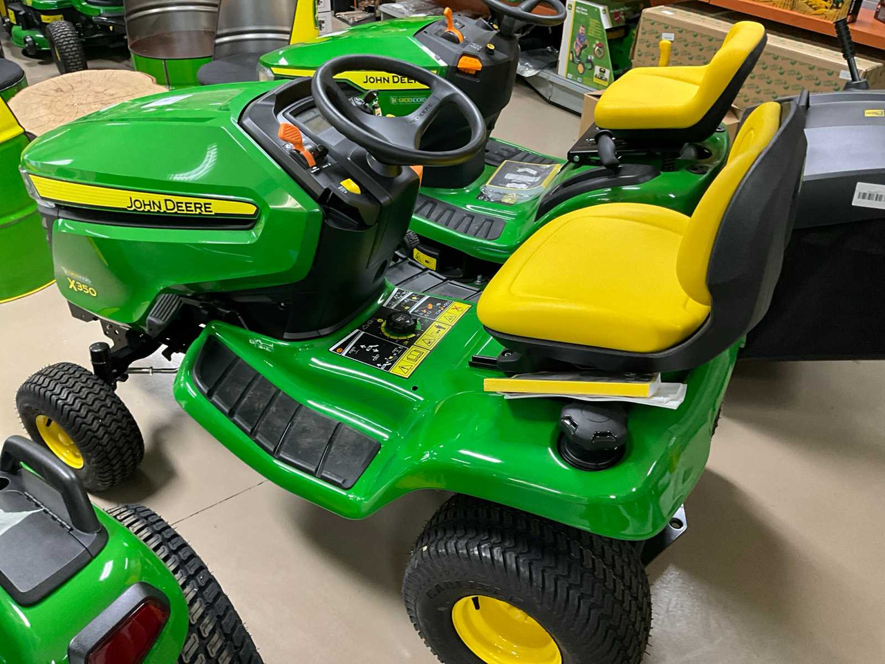 John Deere X350 - Газонокосилка: фото 4 John Deere X350 - Газонокосилка: фото 4