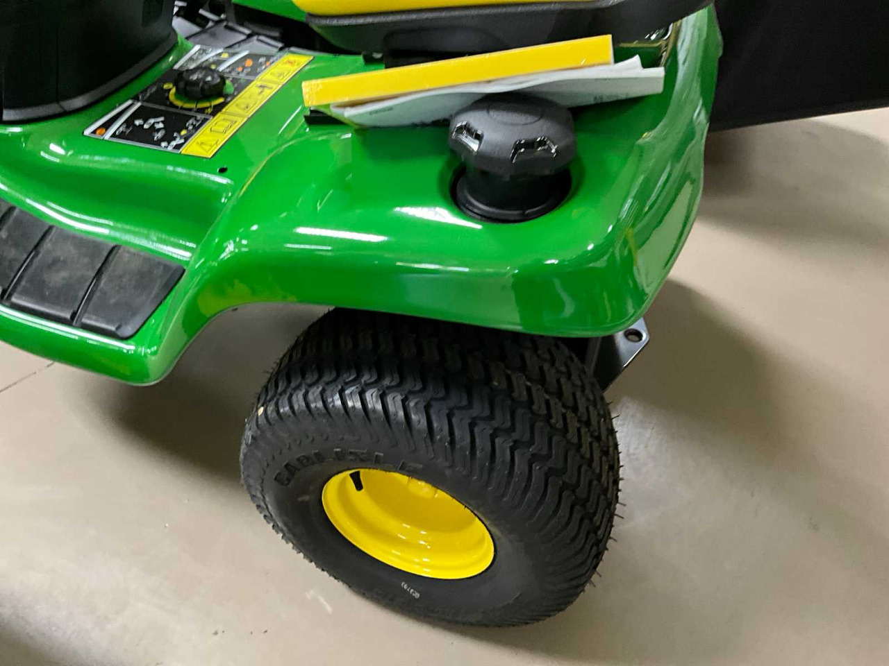John Deere X350 - Газонокосилка: фото 5 John Deere X350 - Газонокосилка: фото 5