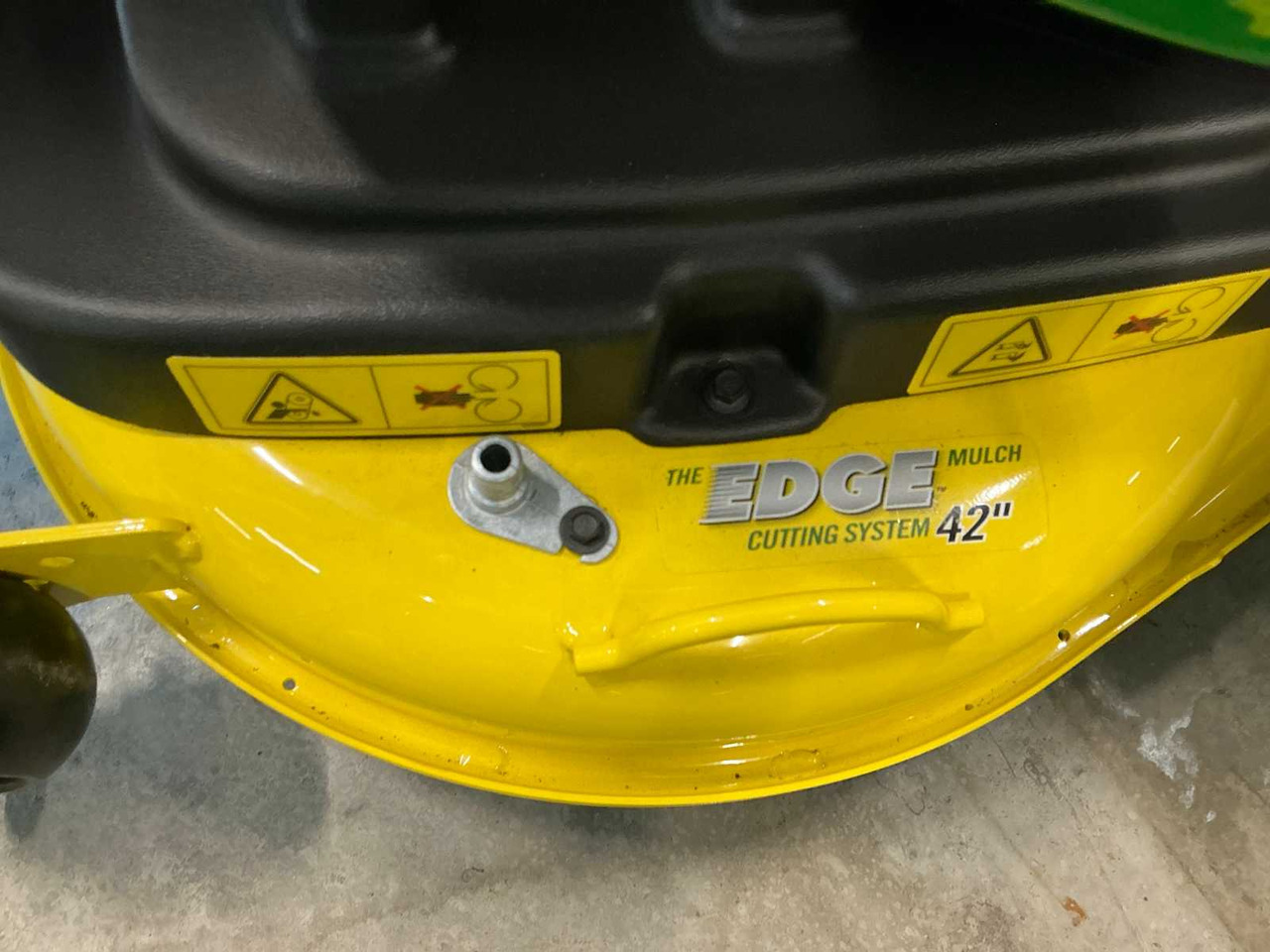 John Deere X350 - Газонокосилка: фото 5 John Deere X350 - Газонокосилка: фото 5
