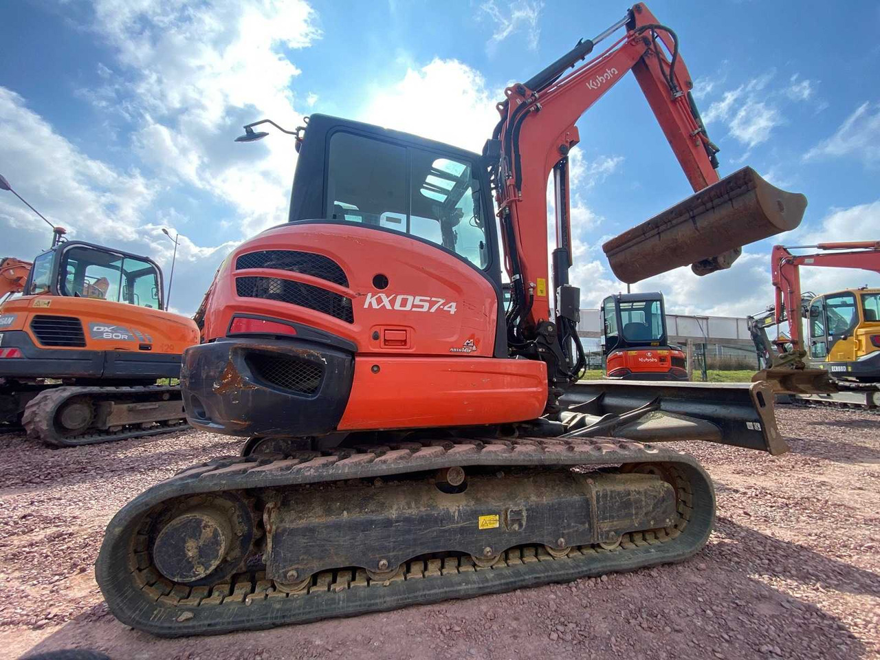KUBOTA KX 057-4 5.5 TON MINI CRAWLER EXCAVATOR - Мини-экскаватор: фото 5 KUBOTA KX 057-4 5.5 TON MINI CRAWLER EXCAVATOR - Мини-экскаватор: фото 5