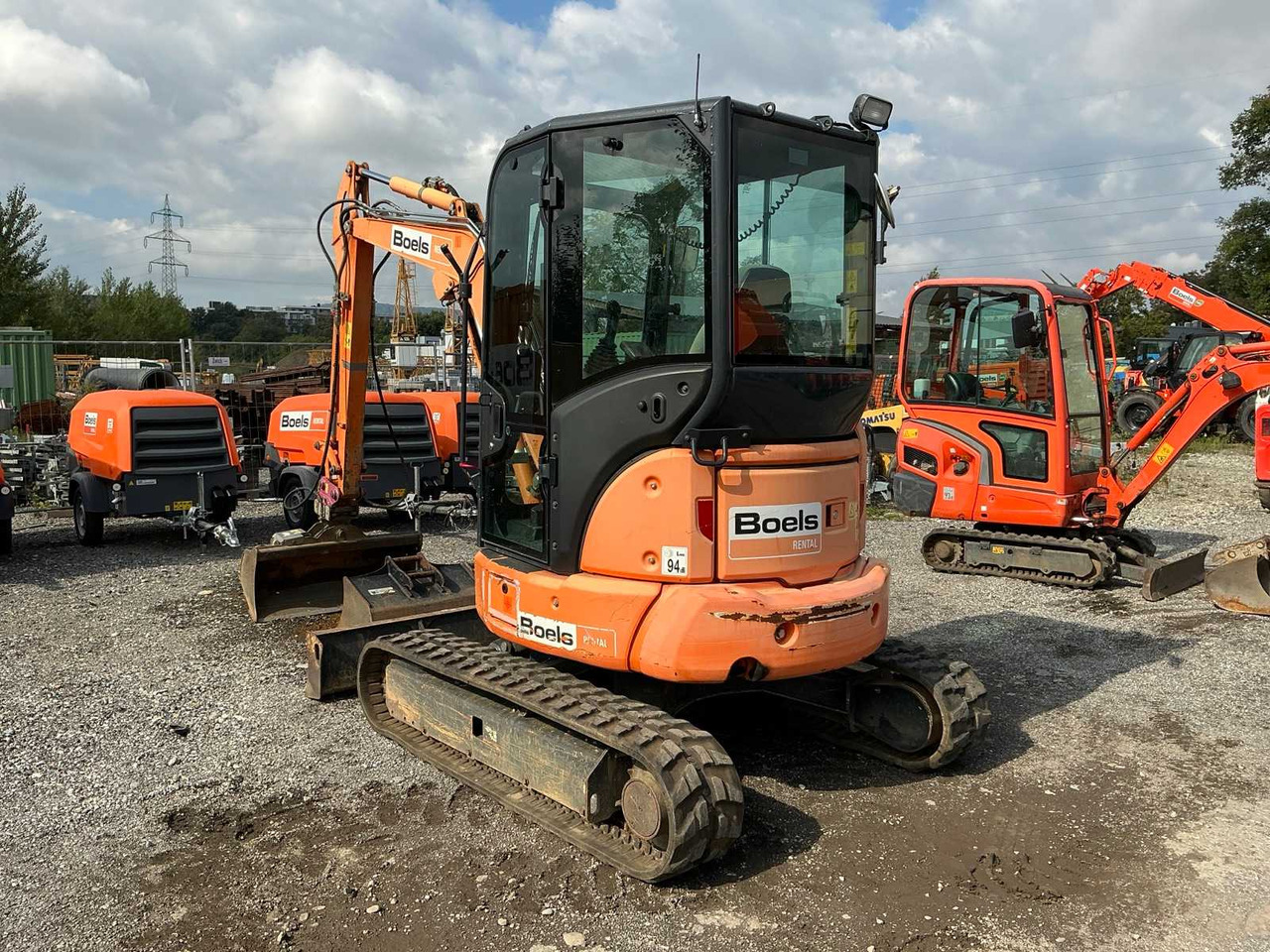 Komatsu PC35MR-5 - Гусеничный экскаватор: фото 4 Komatsu PC35MR-5 - Гусеничный экскаватор: фото 4