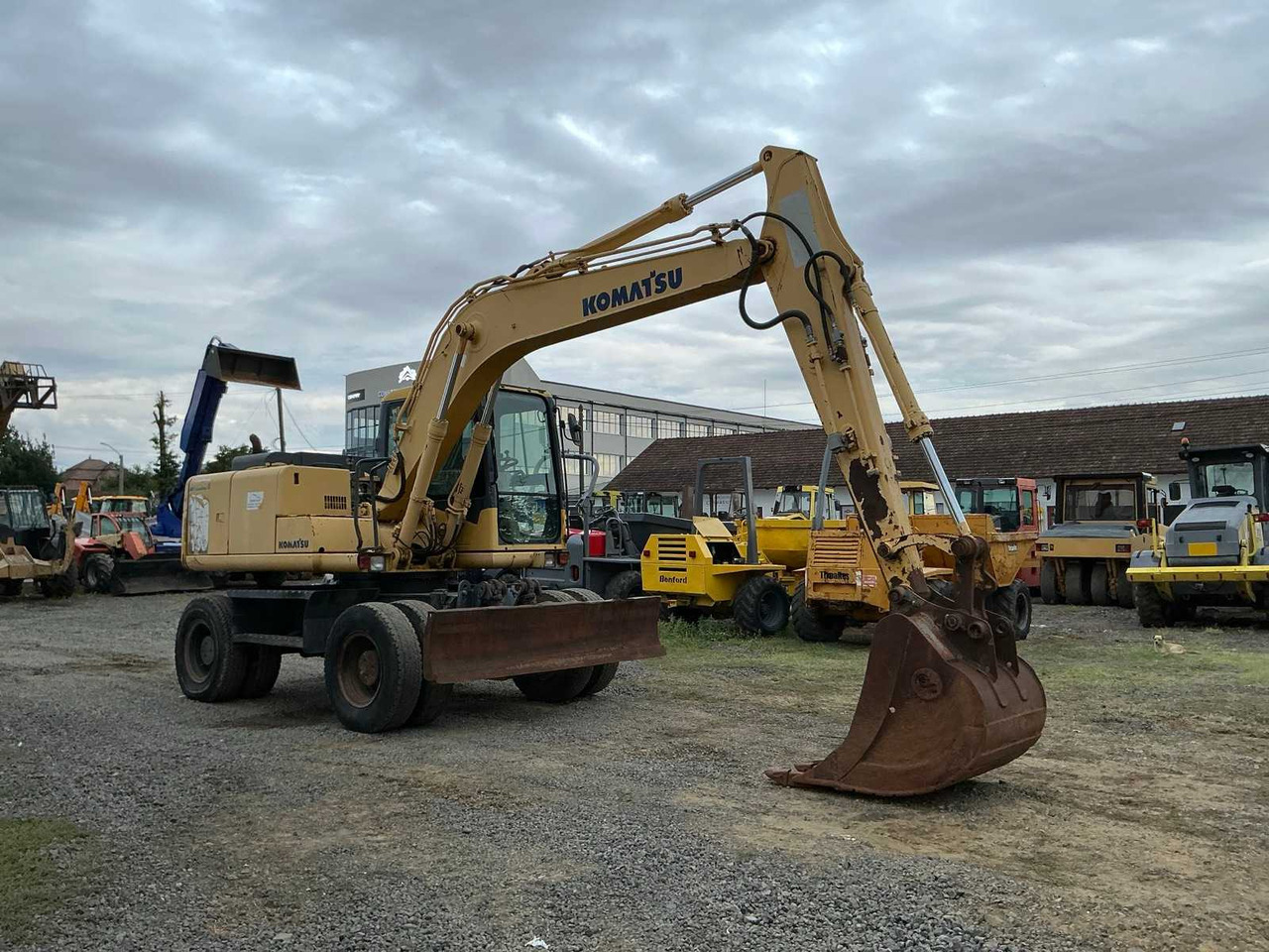 Komatsu PW 130 -7K - Колёсный экскаватор: фото 5 Komatsu PW 130 -7K - Колёсный экскаватор: фото 5