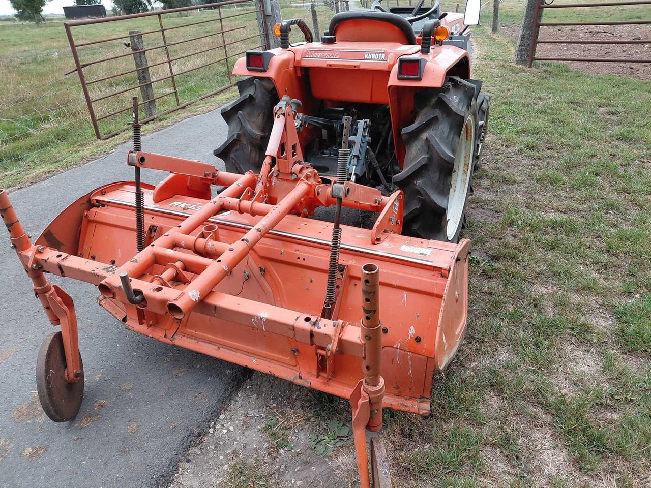 Kubota B17 - Минитрактор: фото 4 Kubota B17 - Минитрактор: фото 4