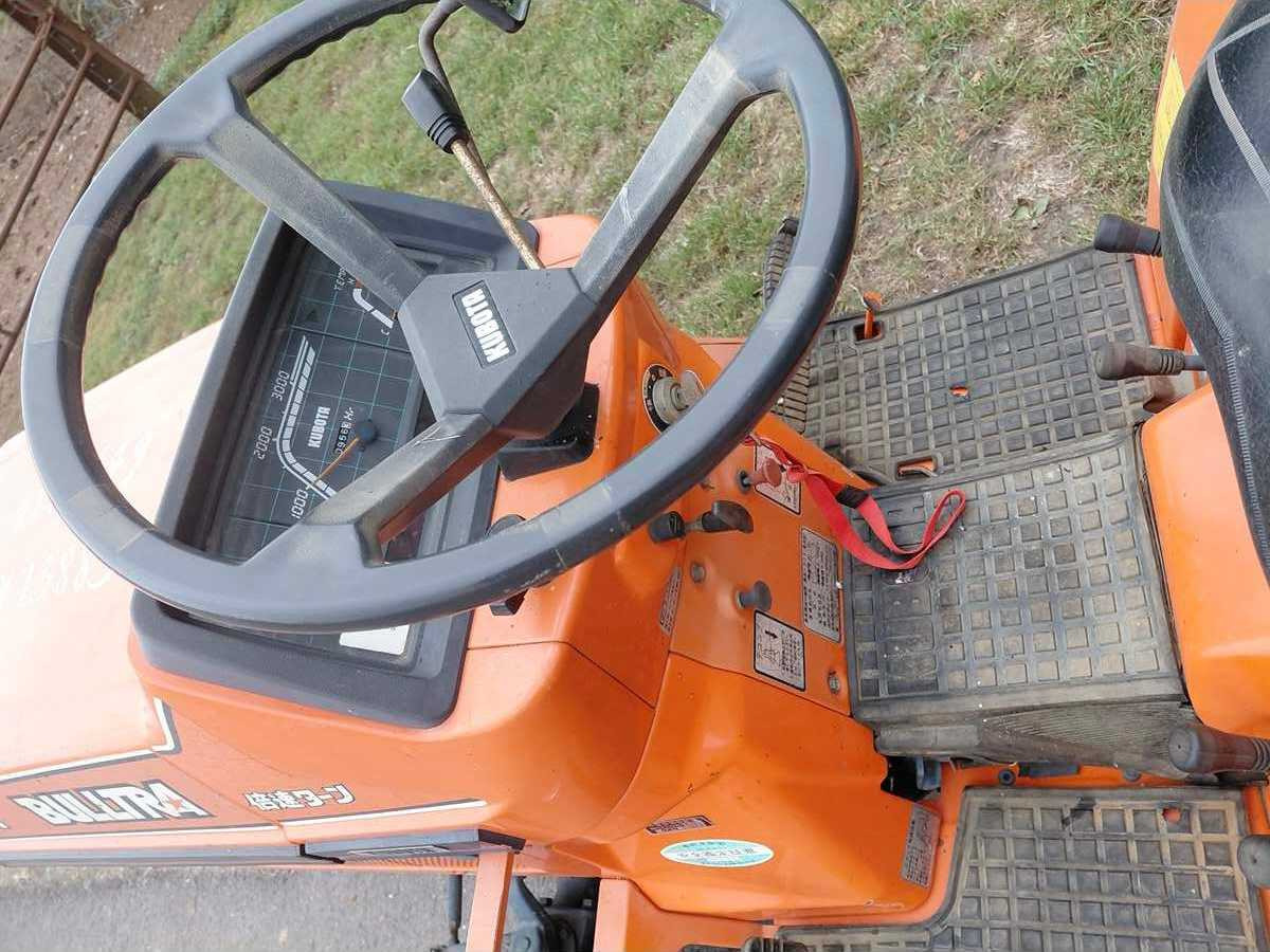 Kubota B17 - Минитрактор: фото 5 Kubota B17 - Минитрактор: фото 5