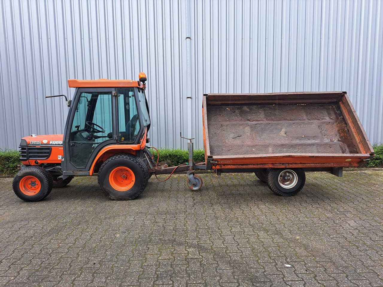 Kubota B2410 - Минитрактор: фото 3 Kubota B2410 - Минитрактор: фото 3