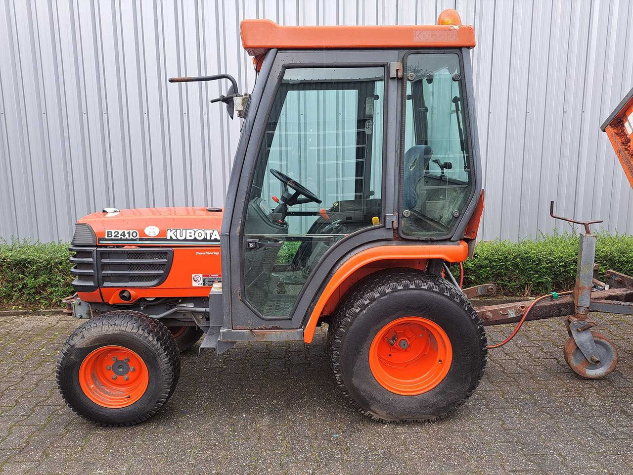 Kubota B2410 - Минитрактор: фото 4 Kubota B2410 - Минитрактор: фото 4