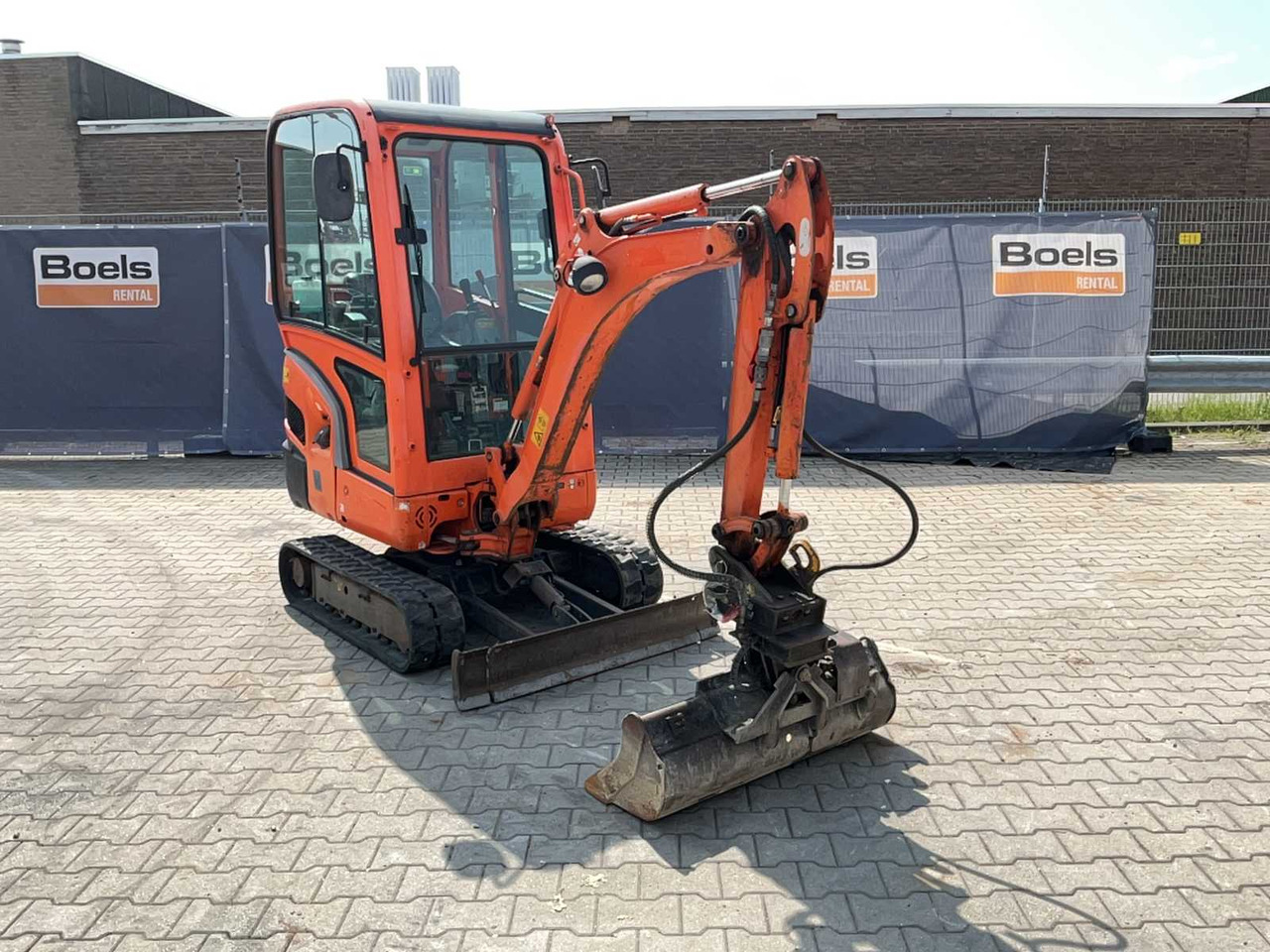 Kubota KX016-4 - Мини-экскаватор: фото 4 Kubota KX016-4 - Мини-экскаватор: фото 4