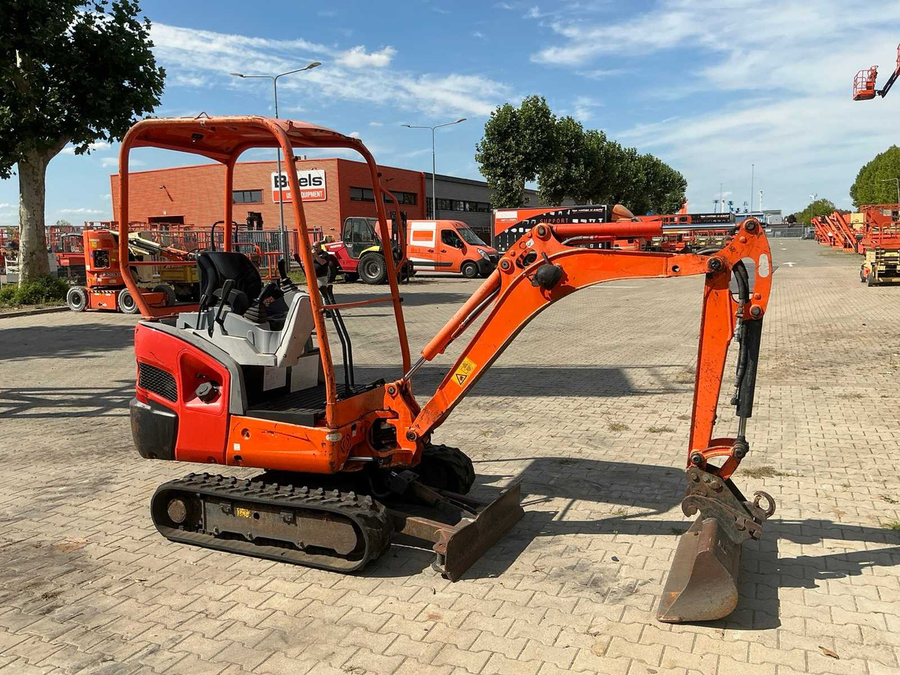 Kubota KX016-4HG - Мини-экскаватор: фото 5 Kubota KX016-4HG - Мини-экскаватор: фото 5