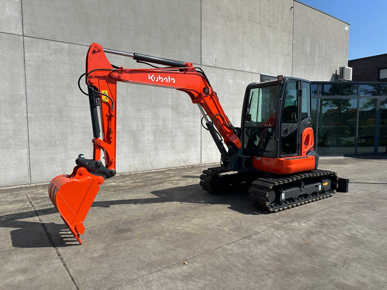 Kubota KX155-5 - Гусеничный экскаватор: фото 1 Kubota KX155-5 - Гусеничный экскаватор: фото 1