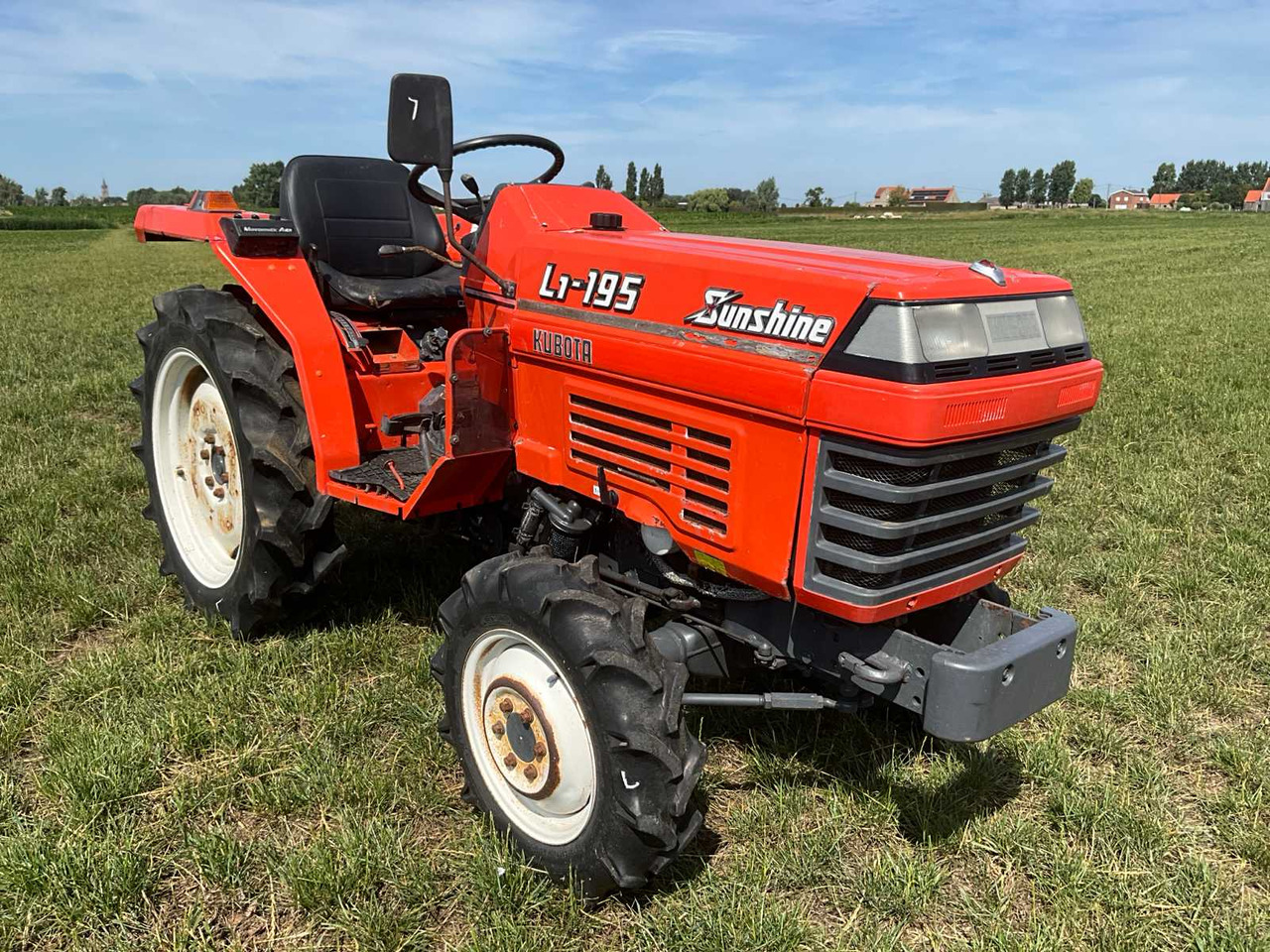 Kubota L1-195 - Минитрактор: фото 3 Kubota L1-195 - Минитрактор: фото 3