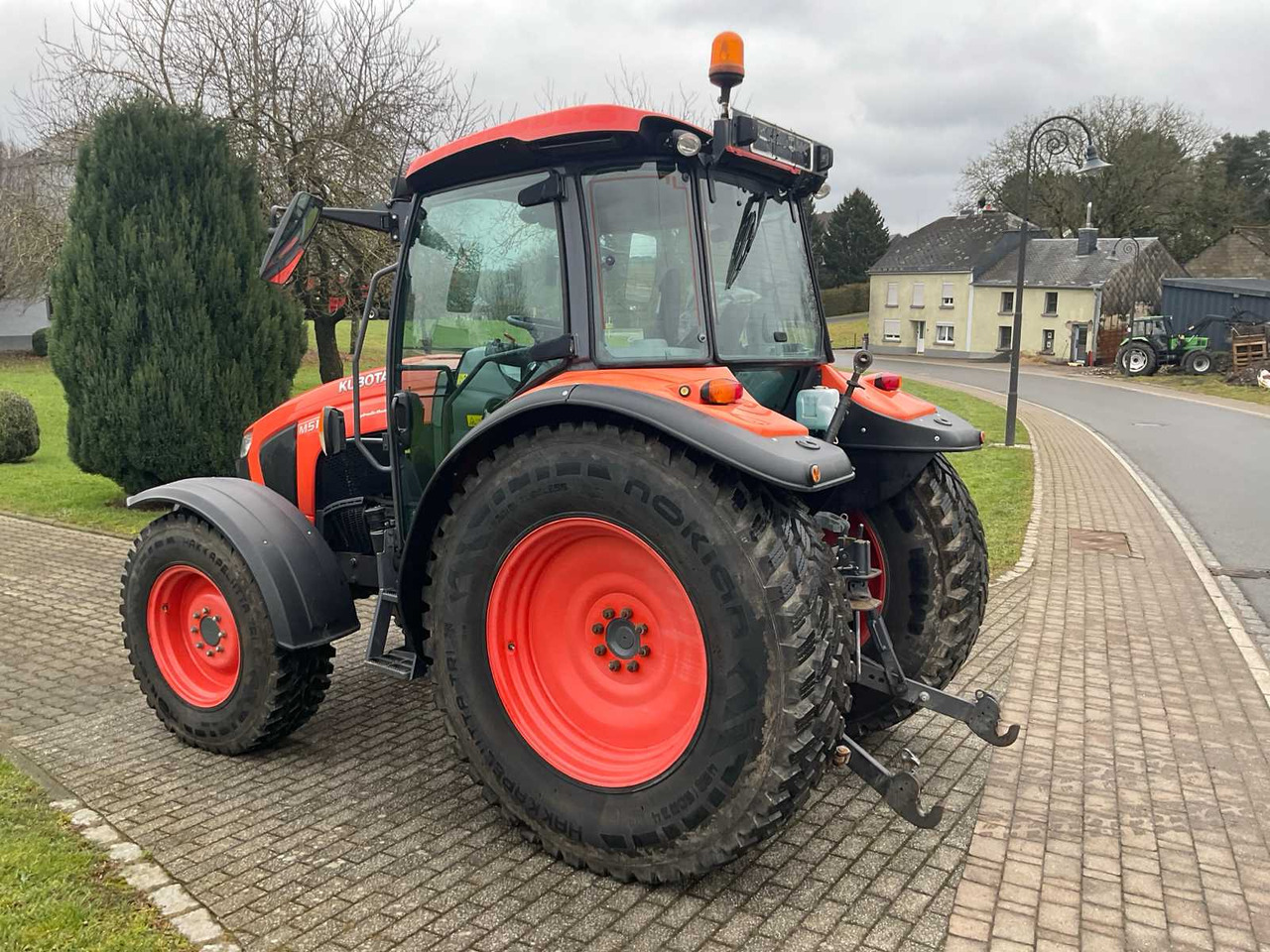 Kubota M5111 - Трактор: фото 3 Kubota M5111 - Трактор: фото 3