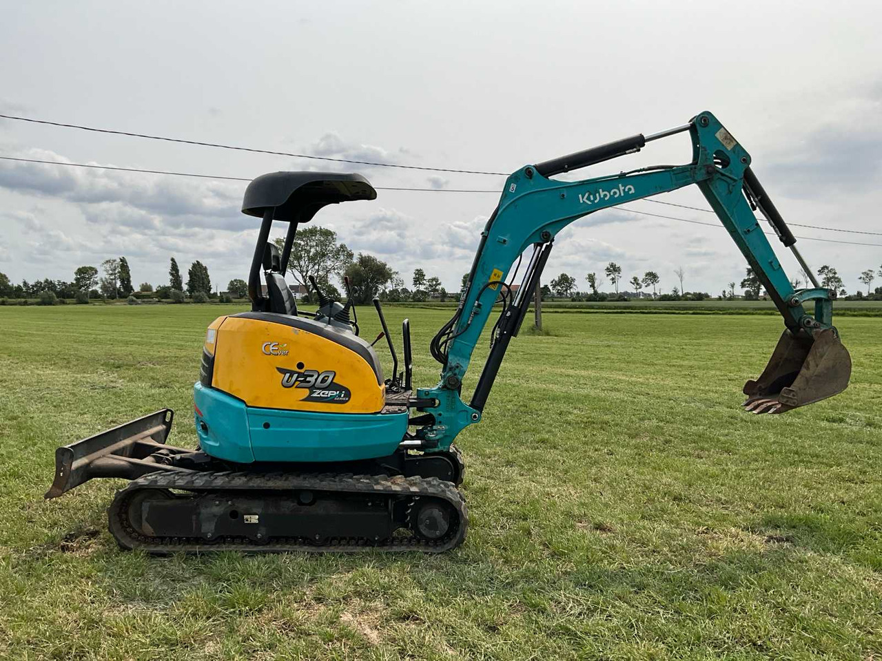 Kubota U-30-5 - Гусеничный экскаватор: фото 4 Kubota U-30-5 - Гусеничный экскаватор: фото 4