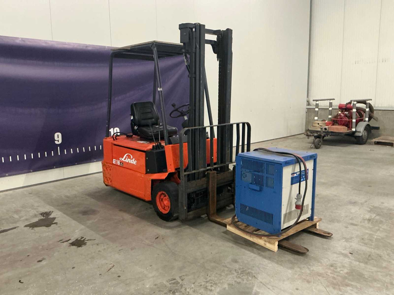 LINDE E16 FORKLIFT - Вилочный погрузчик: фото 4 LINDE E16 FORKLIFT - Вилочный погрузчик: фото 4