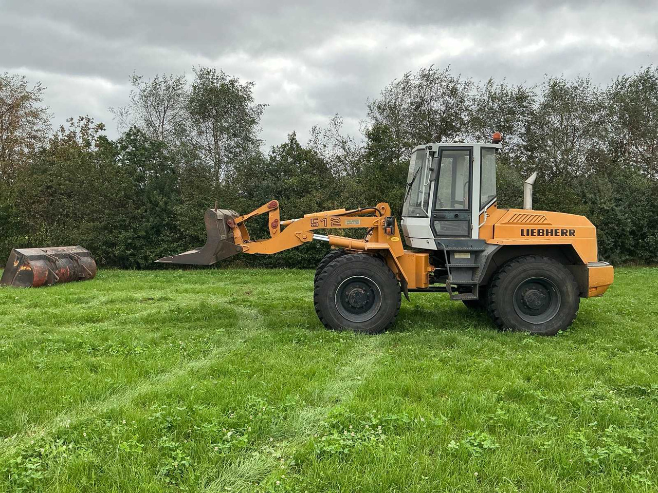 Liebherr L512 - Колёсный погрузчик: фото 2 Liebherr L512 - Колёсный погрузчик: фото 2