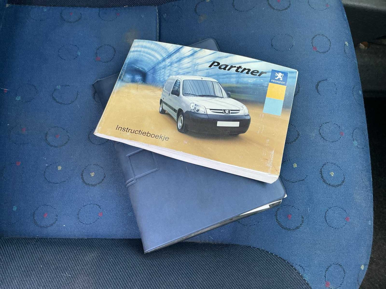 Лёгкий коммерческий автомобиль 2005 - PEUGEOT - PARTNER - 170C 1.9 D AVANTAGE - COMMERCIAL VEHICLE: фото 11 Лёгкий коммерческий автомобиль 2005 - PEUGEOT - PARTNER - 170C 1.9 D AVANTAGE - COMMERCIAL VEHICLE: фото 11