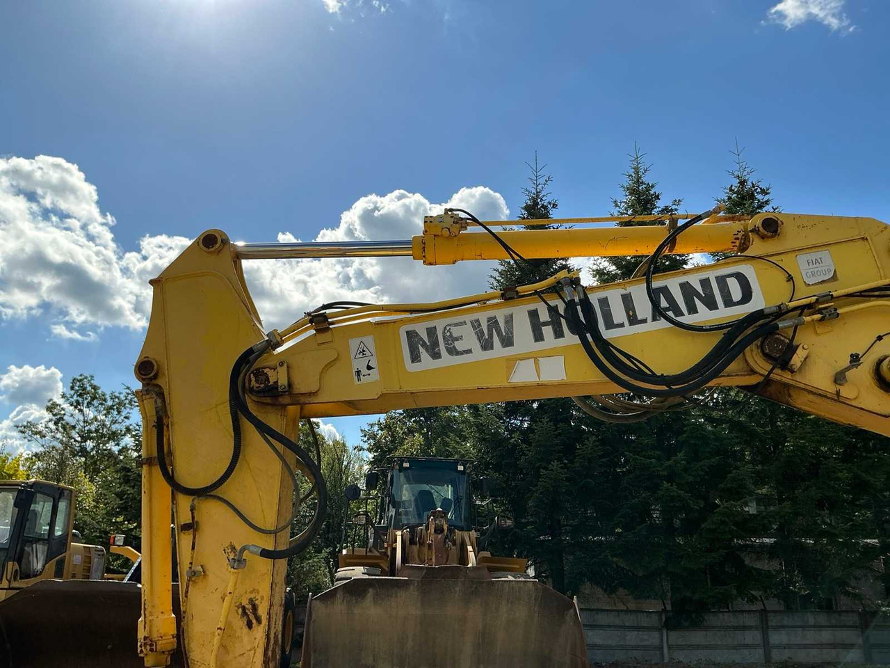 Гусеничный экскаватор NEW HOLLAND KOBELCO E 215B: фото 24