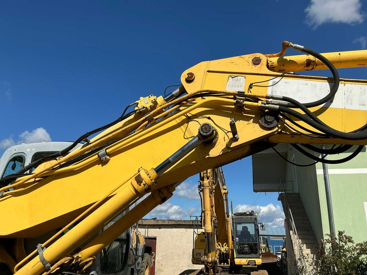 Гусеничный экскаватор NEW HOLLAND KOBELCO E 215B: фото 39