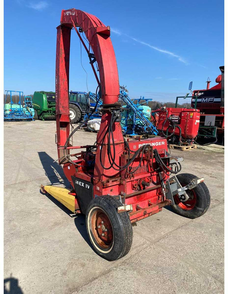 POTTINGER MH 421 TRAILED FORAGE HARVESTER FOR SEED MAIZE - Кормоуборочный комбайн: фото 1 POTTINGER MH 421 TRAILED FORAGE HARVESTER FOR SEED MAIZE - Кормоуборочный комбайн: фото 1