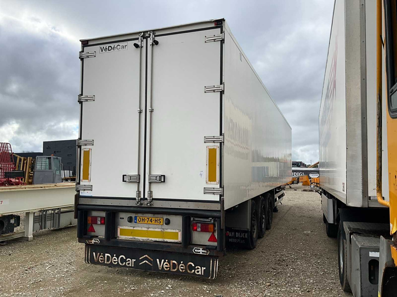 2003 VAN HOOL 3B0049 CONDITIONED SEMI-TRAILER - Полуприцеп: фото 4 2003 VAN HOOL 3B0049 CONDITIONED SEMI-TRAILER - Полуприцеп: фото 4