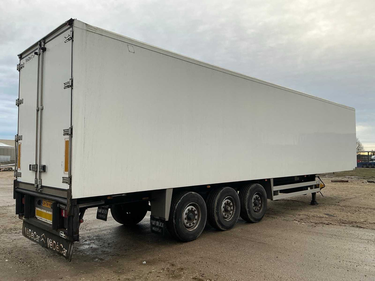 2003 VAN HOOL 3B0049 CONDITIONED SEMI-TRAILER - Полуприцеп: фото 4 2003 VAN HOOL 3B0049 CONDITIONED SEMI-TRAILER - Полуприцеп: фото 4