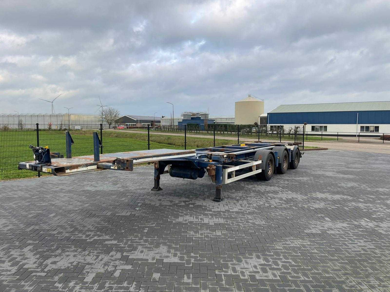 RENDERS - 2009 - ROC 16.27 CC - OK-68-XD - Полуприцеп: фото 1 RENDERS - 2009 - ROC 16.27 CC - OK-68-XD - Полуприцеп: фото 1